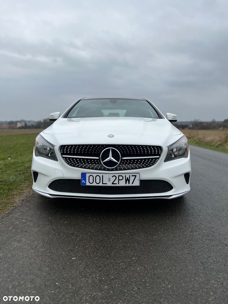 Mercedes-Benz CLA 250 4Matic 7G-DCT - 14