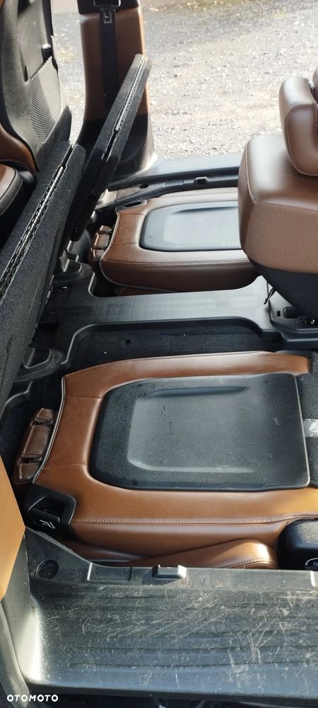 Chrysler Pacifica - 22