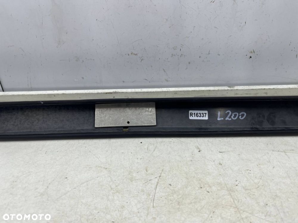 Spoiler Mitsubishi L200 06r- lotka na dach bagażnika zabudowy HARDTOP Road Ranger na szybe otwieraną - 14