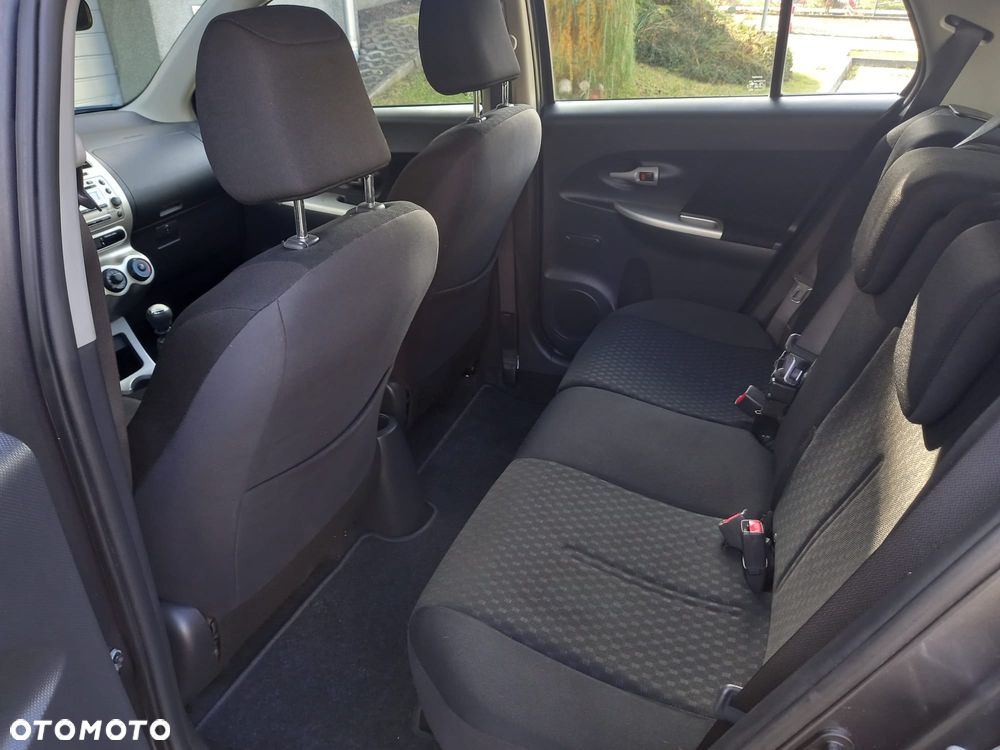 Toyota Yaris 1.33 Luna - 15