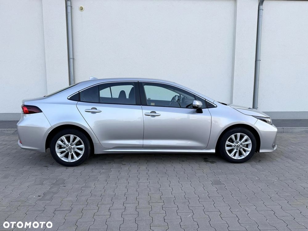 Toyota Corolla 1.8 Hybrid Comfort - 21