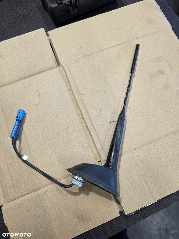OPEL CORSA E ANTENA PODSTAWA - 1