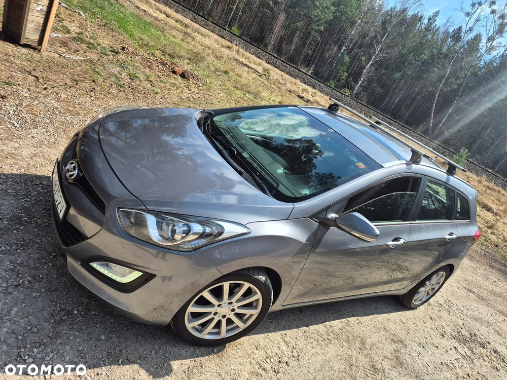 Hyundai i30 i30cw 1.4 CRDi Advantage - 3