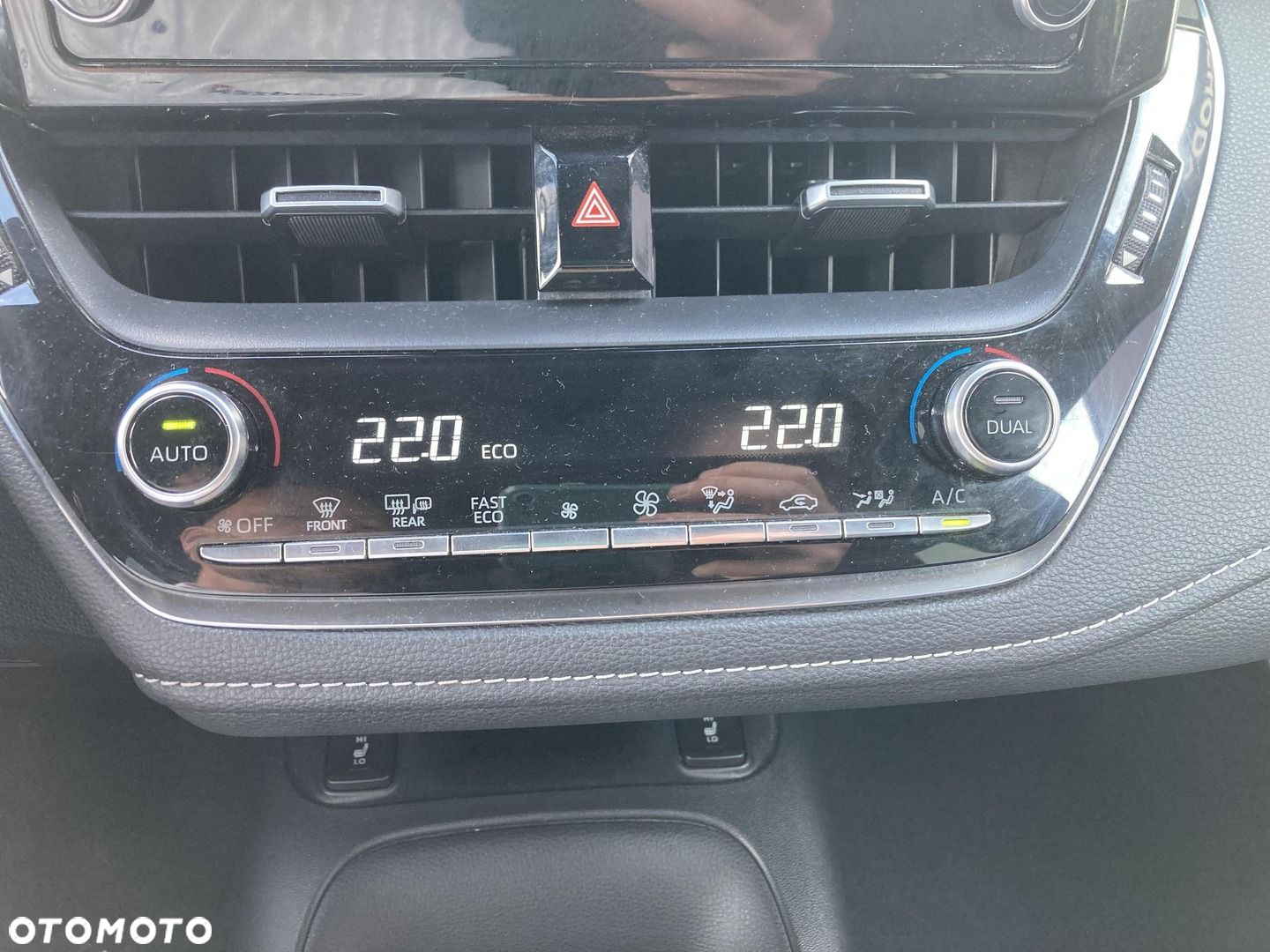 Toyota Corolla 2.0 Hybrid Comfort - 13