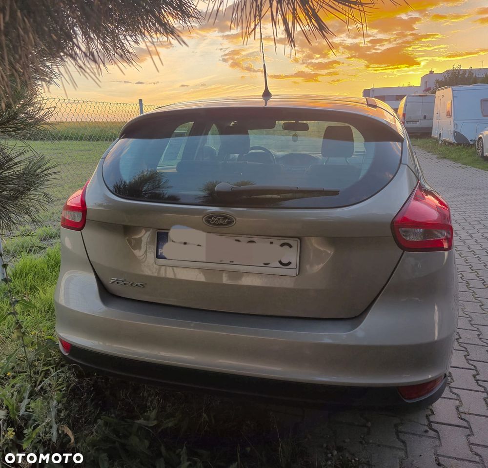 Ford Focus 1.6 Trend - 5