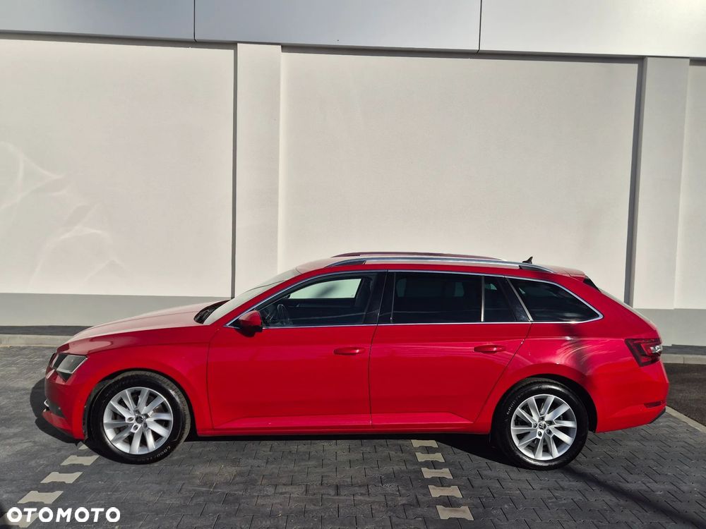 Skoda Superb 2019 photo 5
