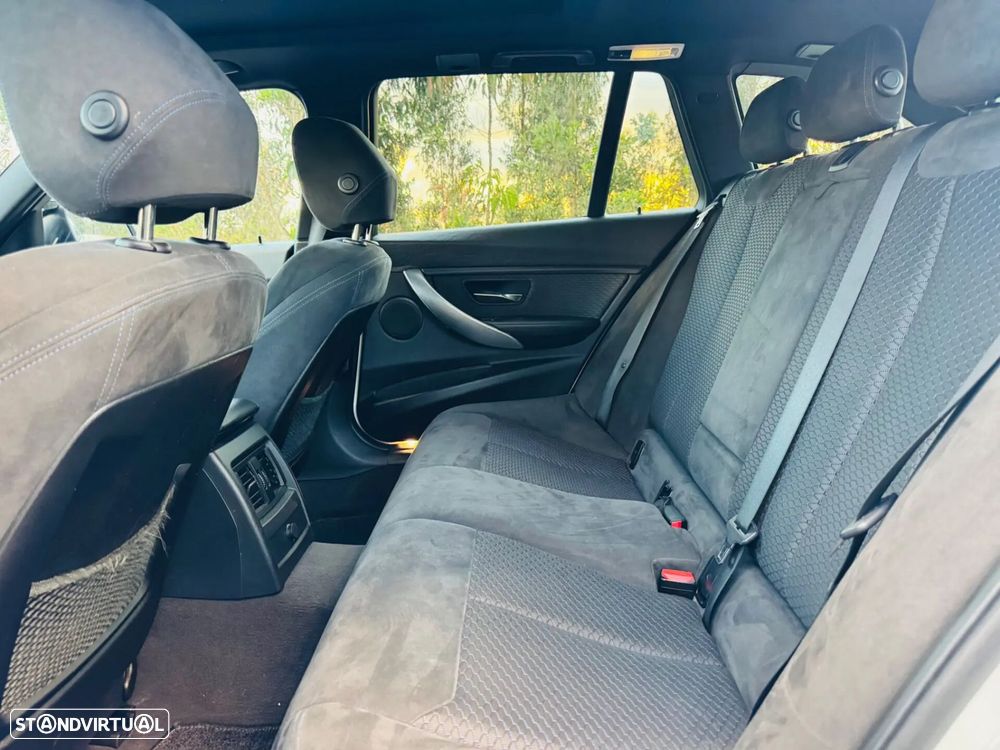 BMW 320 d Auto Pack M - 42