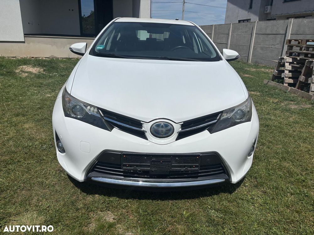 Toyota Auris - 2