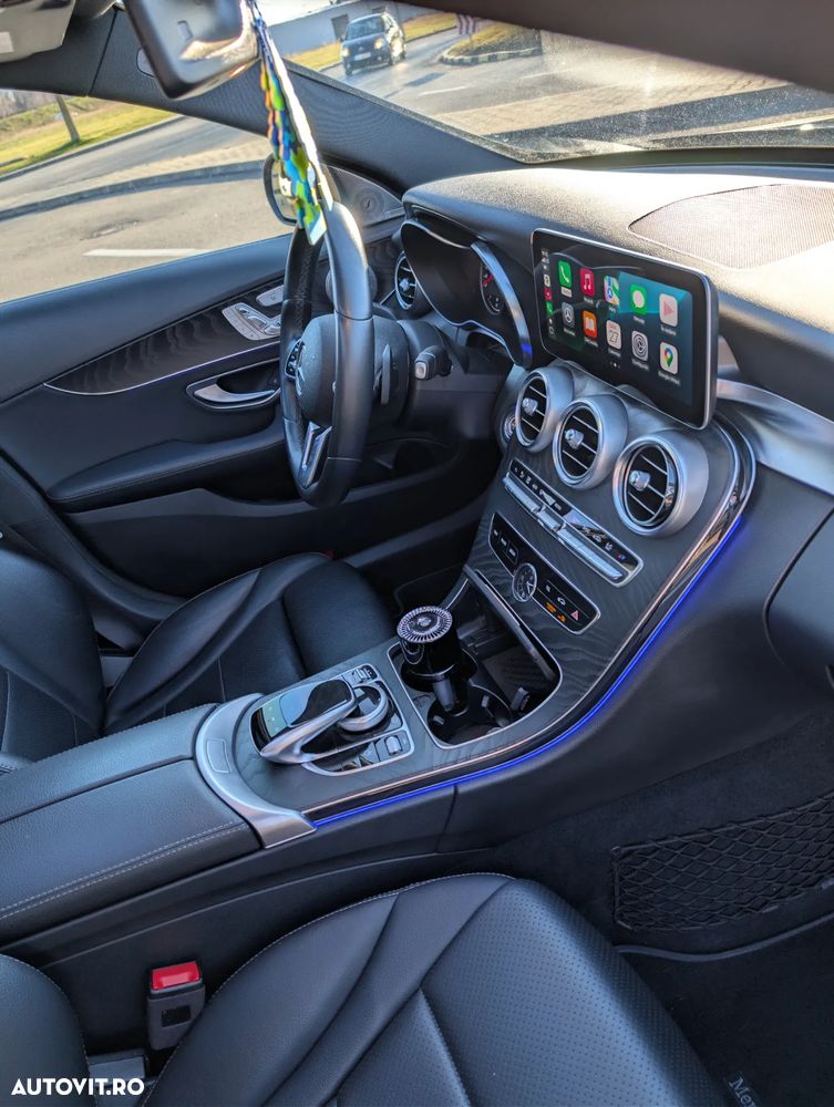 Mercedes-Benz C 300 9G-TRONIC AMG Line - 11
