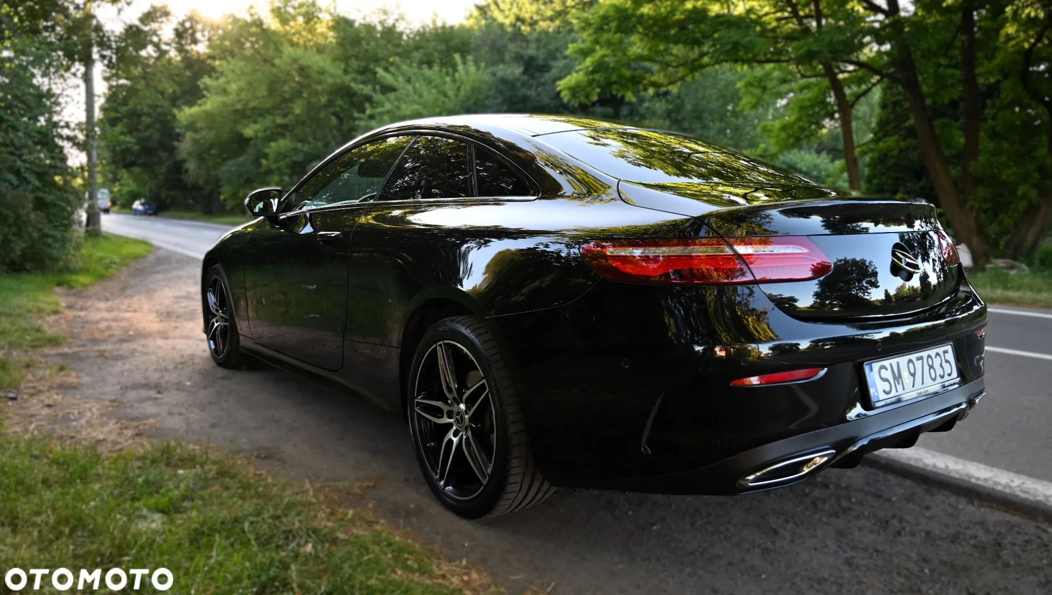 Mercedes-Benz Klasa E 220 d Coupe 4-Matic 9G-TRONIC - 19
