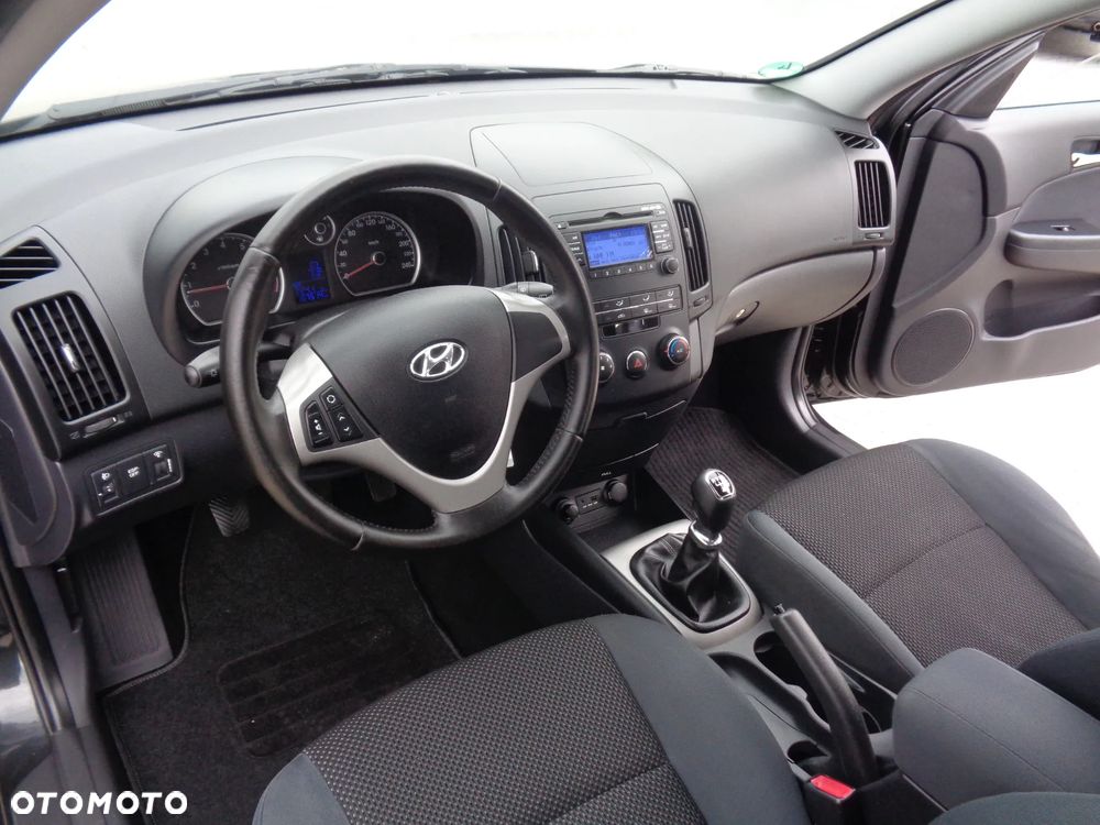 Hyundai i30 i30cw 1.4 Edition Plus - 12