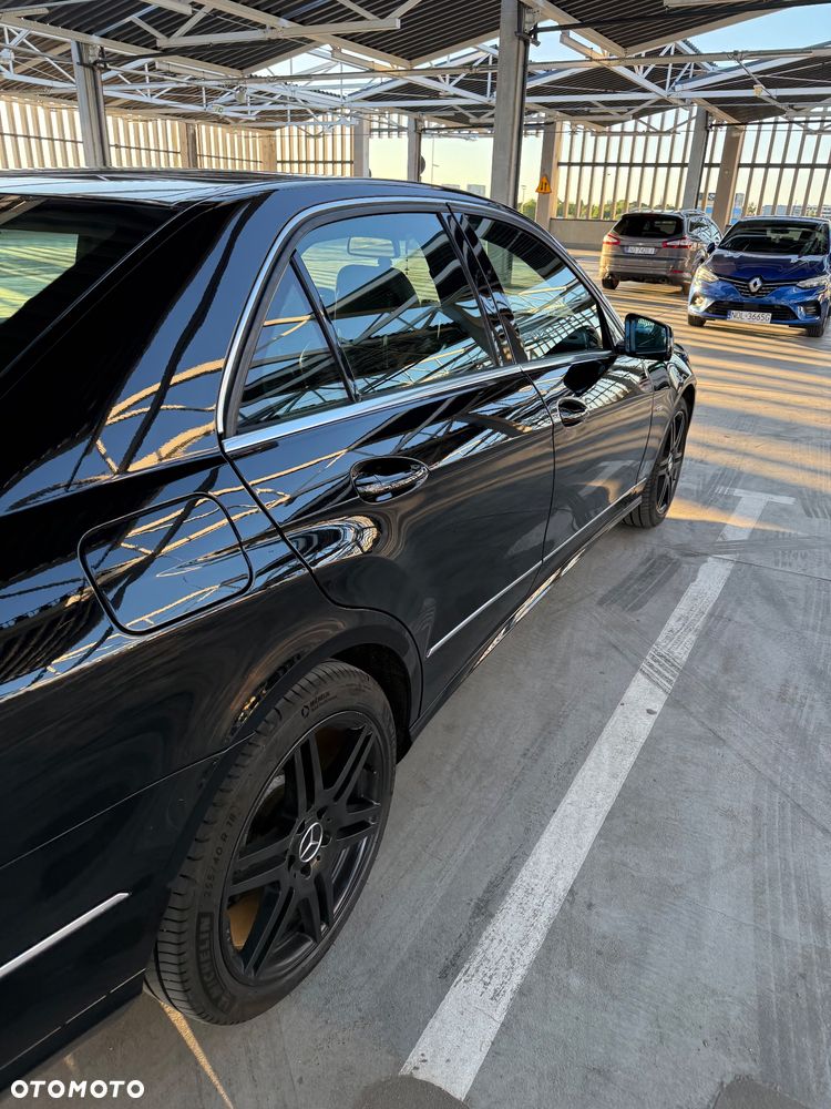 Mercedes-Benz Klasa E 250 CDI 4-Matic BlueEff Avantgarde - 3