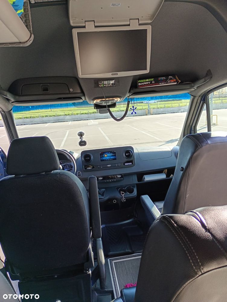 Mercedes-Benz Sprinter 907.223 - 7