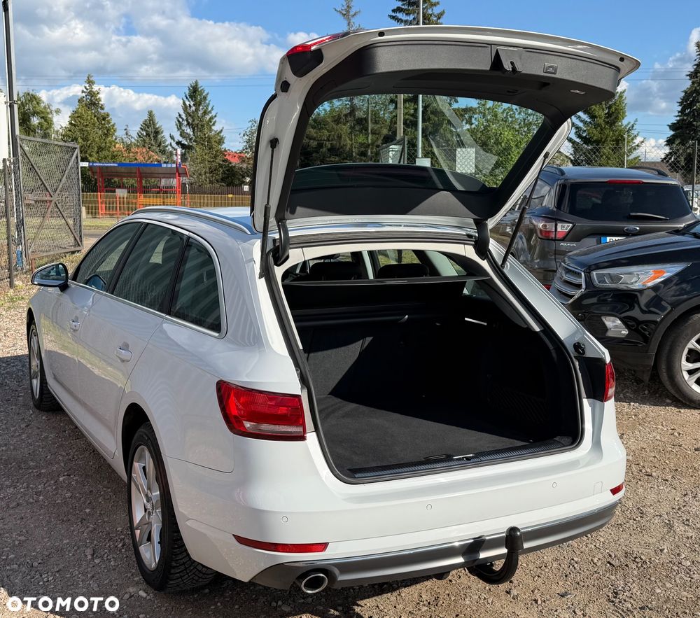 Audi A4 Avant 2.0 TDI S tronic - 38