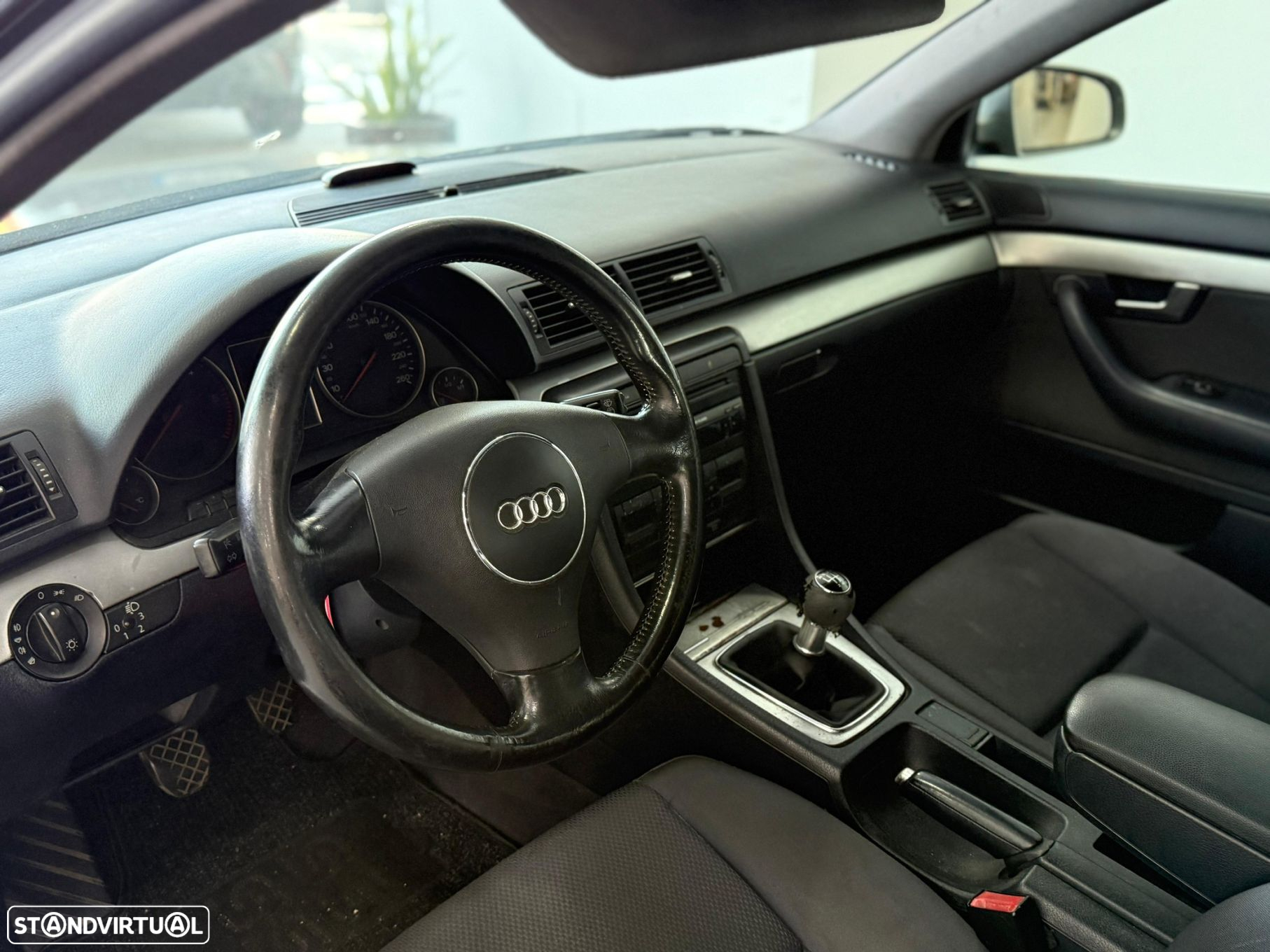 Audi A4 Avant 1.9 TDI m6 - 6