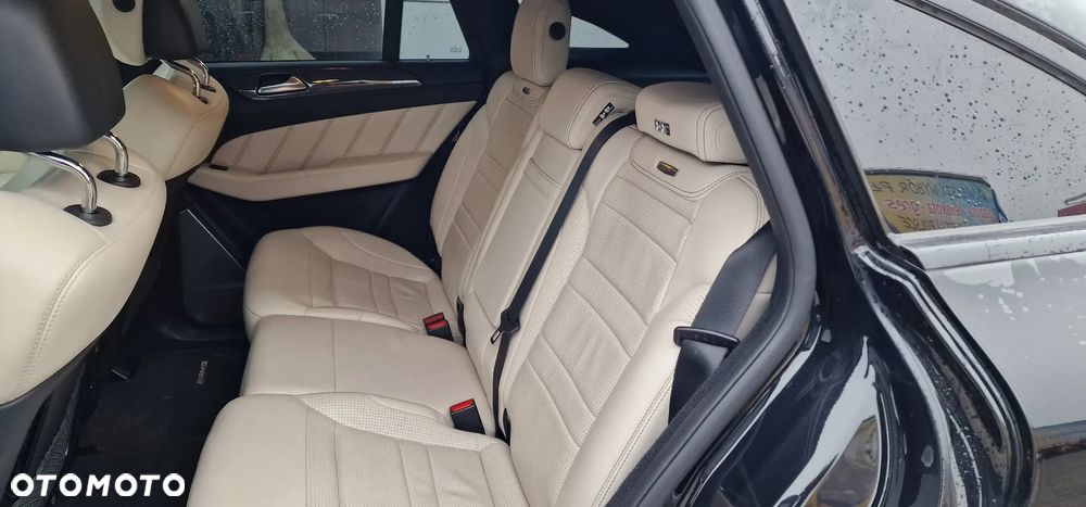 Mercedes-Benz GLE - 18