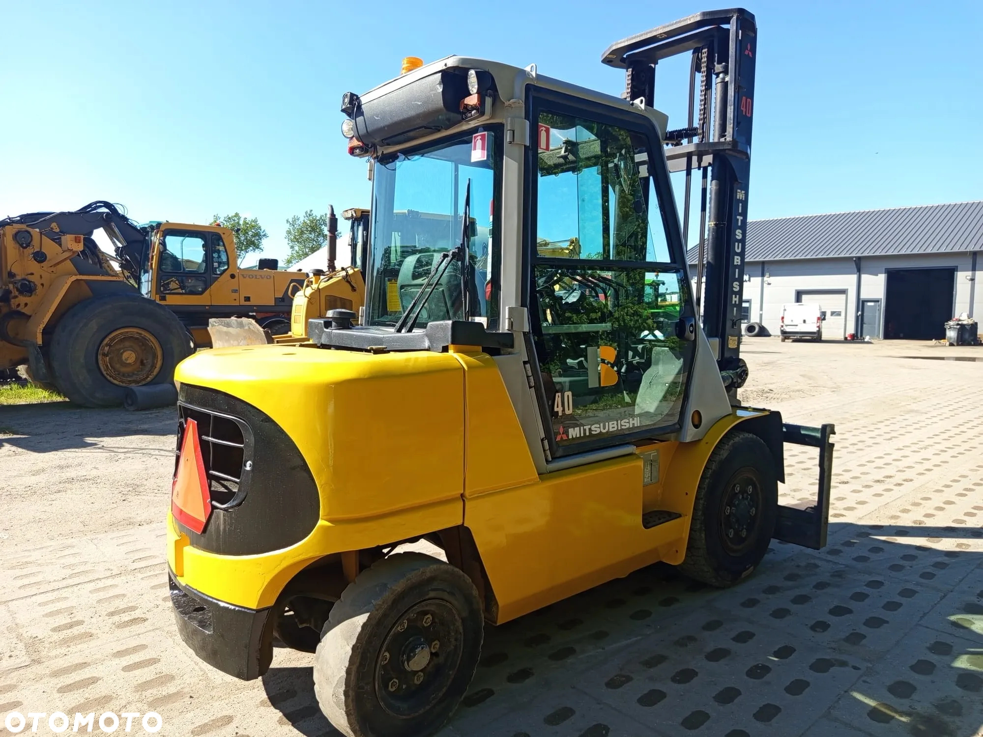 Mitsubishi FD 40K - 4