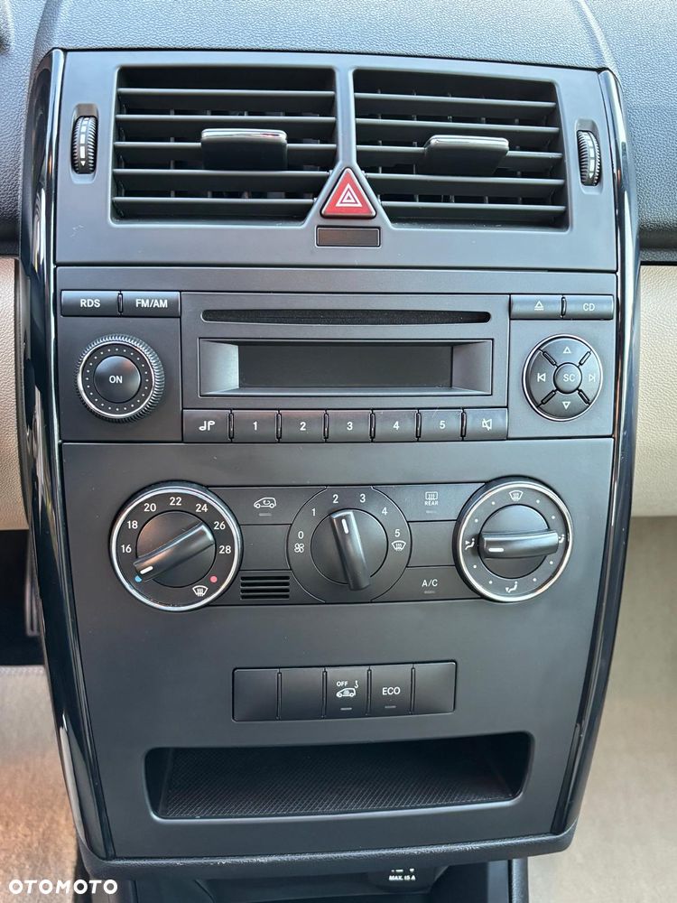 Mercedes-Benz Klasa A 160 Classic BlueEff EU5 - 20
