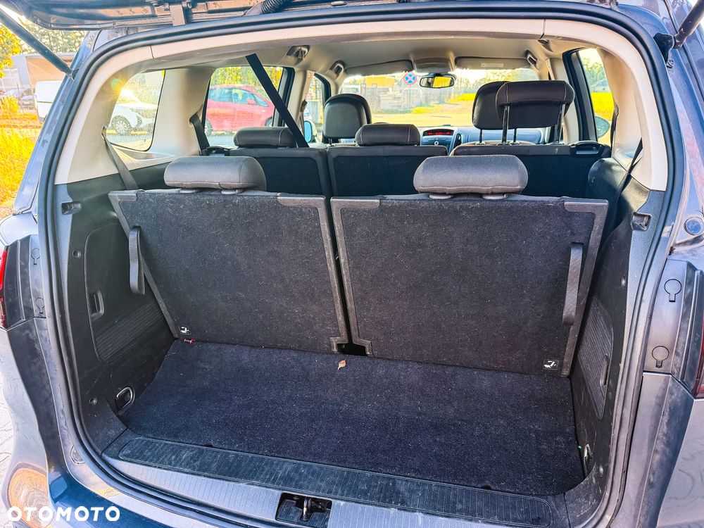 Opel Zafira Tourer 1.4 Turbo Business Innovation - 31