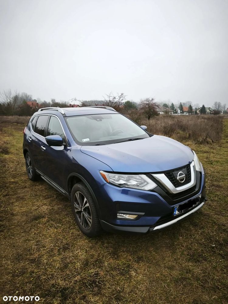 Nissan Rogue - 1
