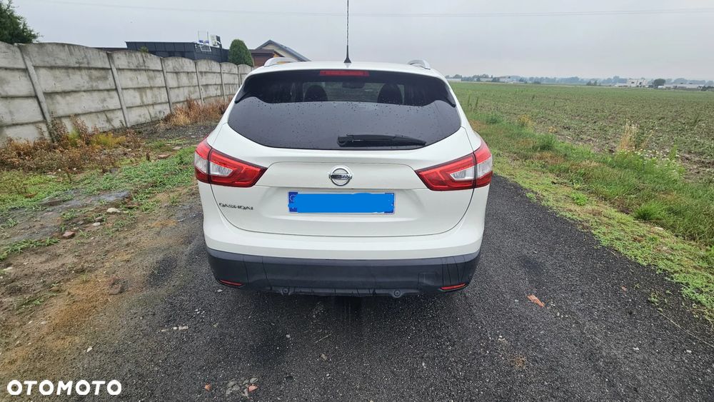 Nissan Qashqai 1.6 dCi Xtronic TEKNA+ - 8