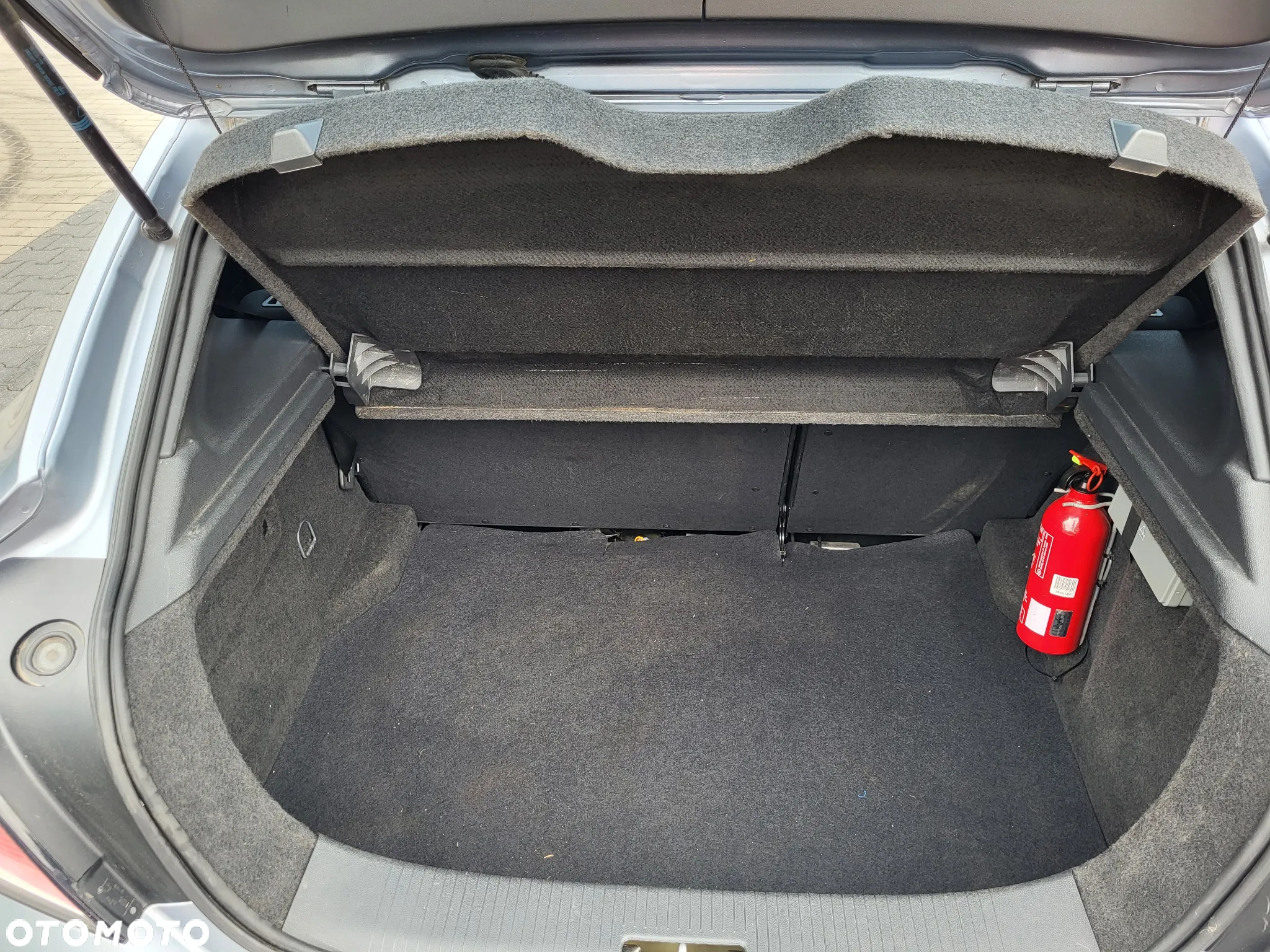 Opel Astra III GTC 1.7 CDTI Essentia - 13