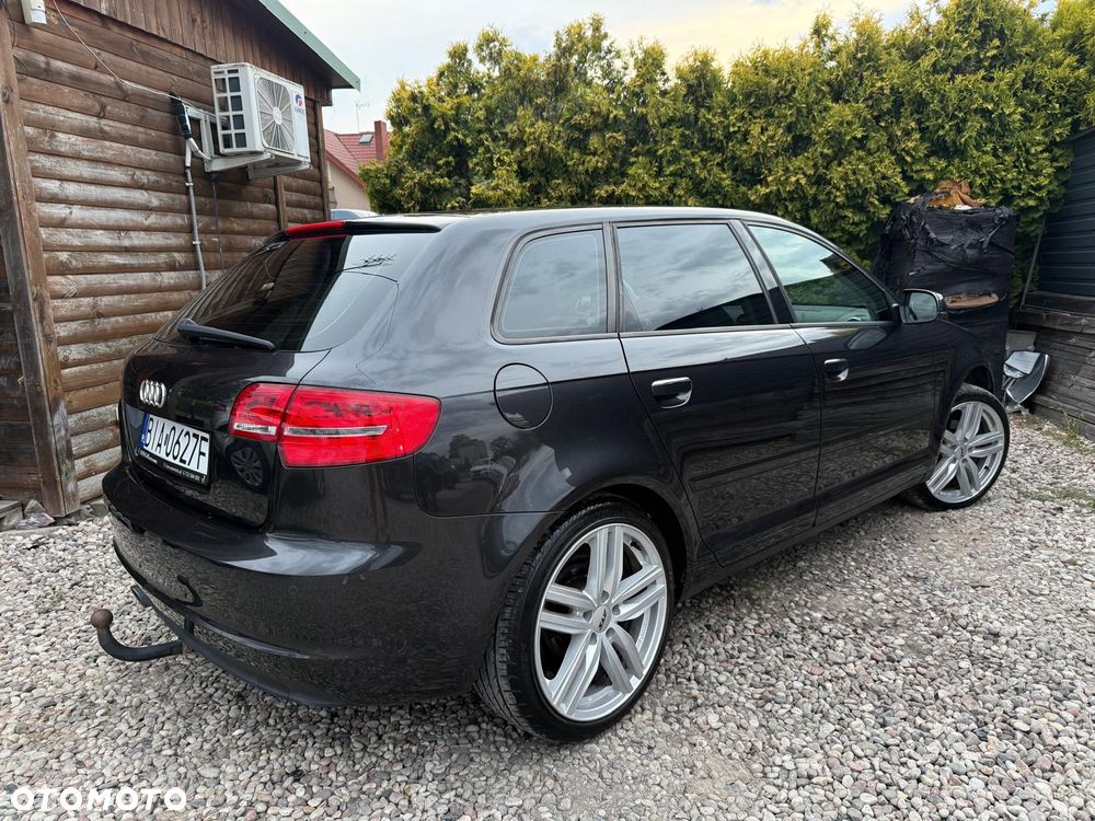 Audi A3 Sportback 1.6 TDI DPF Attraction - 10