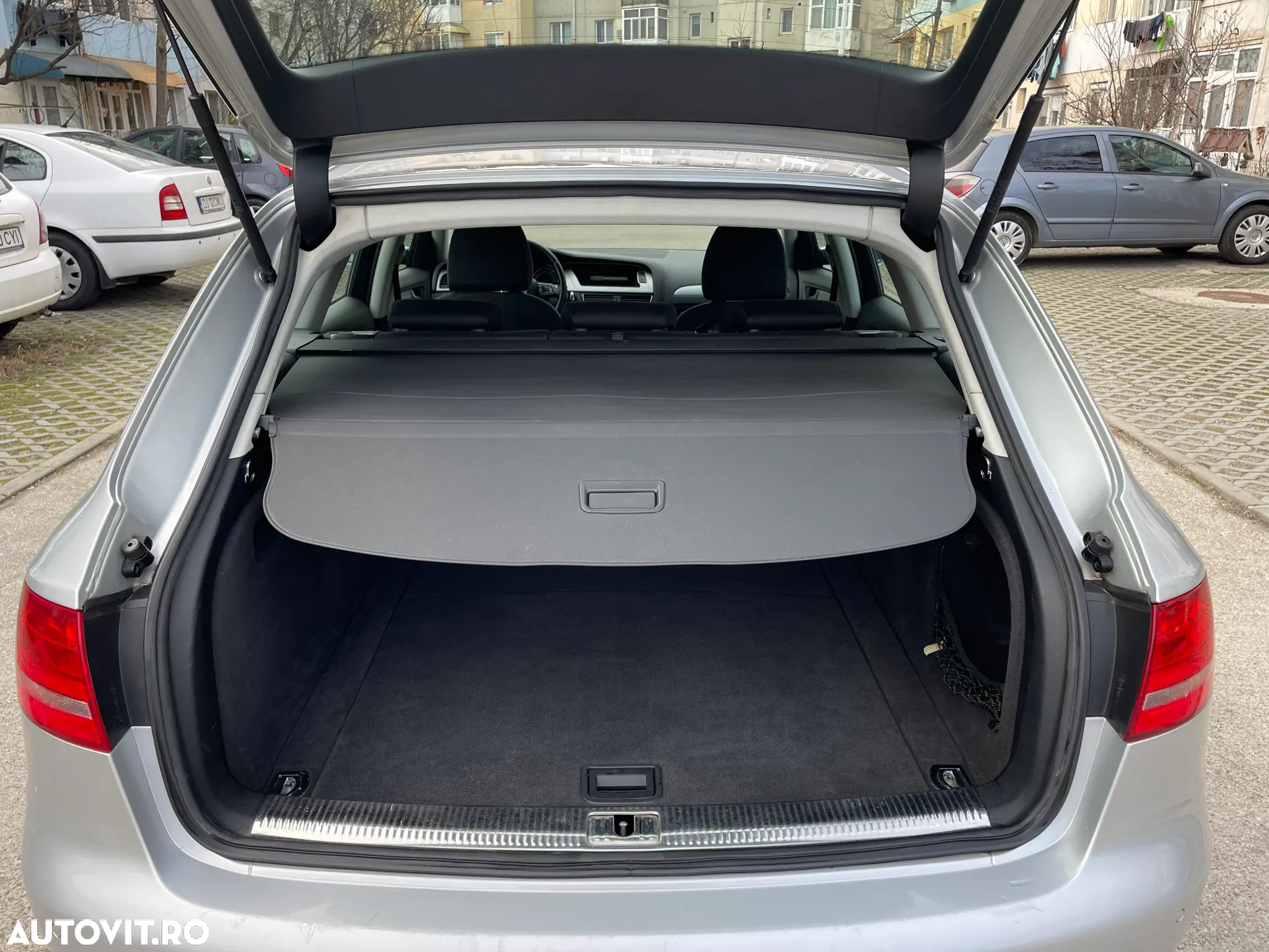 Audi A4 2.0 TDI Avant - 11