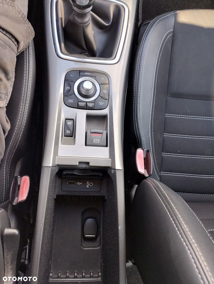 Renault Laguna ENERGY dCi 130 FAP Start-Stop Paris Business - 23