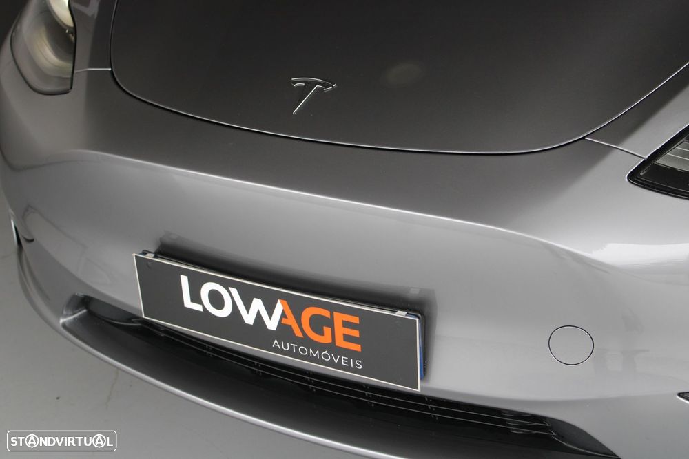 Tesla Model Y Long Range Dual Motor AWD - 34