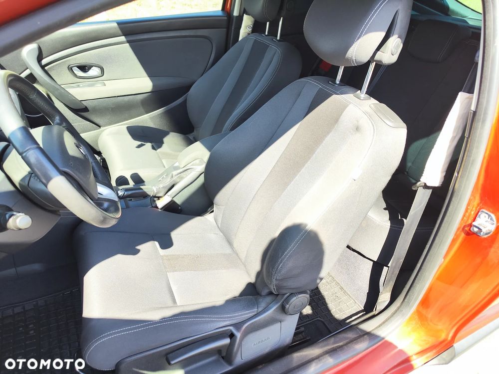 Renault Megane 1.6 16V Confort Dynamique - 9