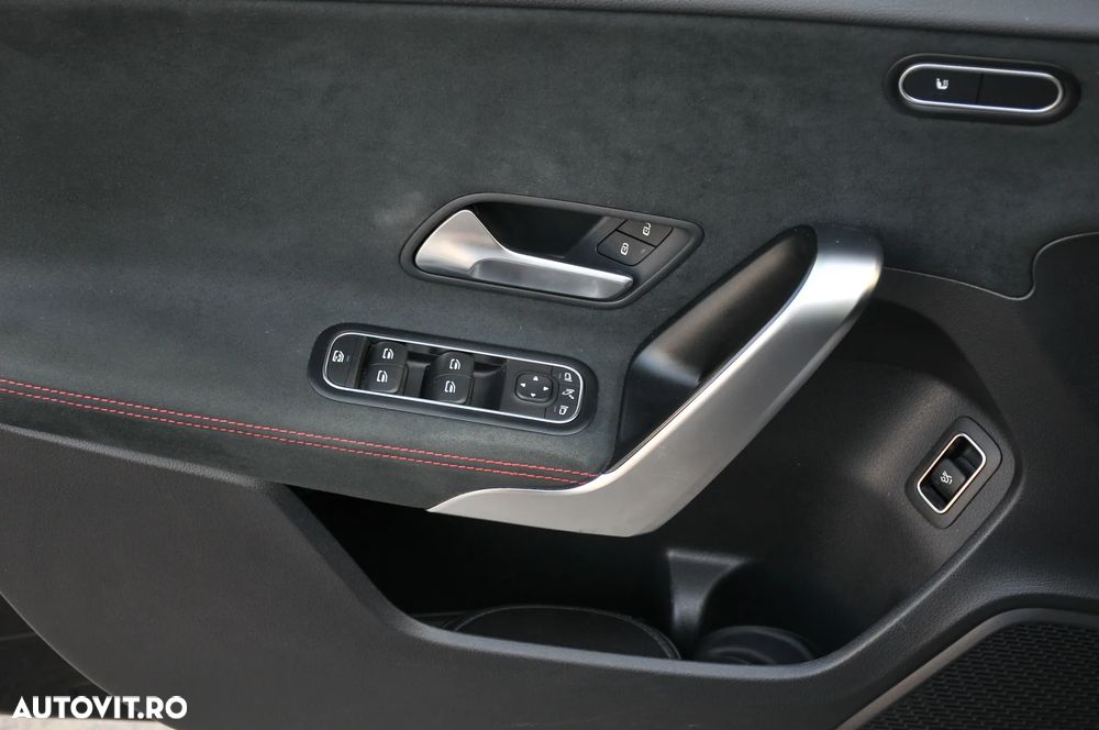 Mercedes-Benz A 200 d 8G-DCT AMG Line - 39
