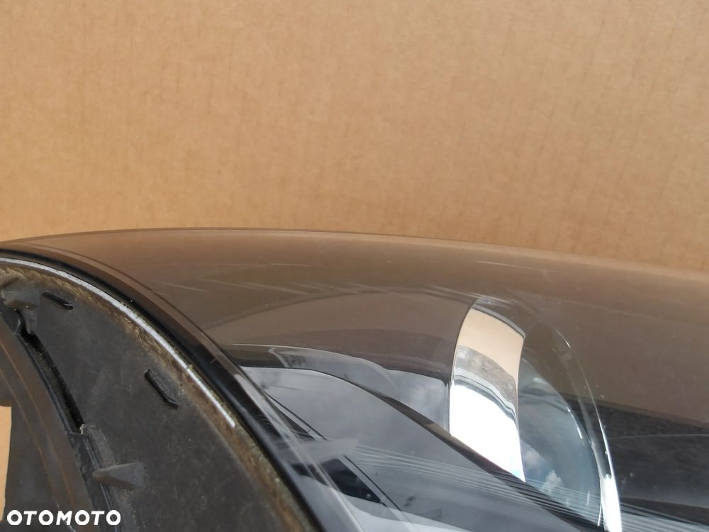 LAMPA ZWYKLA PRAWY PRZOD AUDI TT 8J0941004M - 8