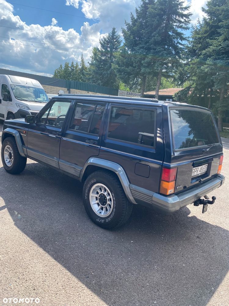 Jeep Cherokee 4.0 - 35