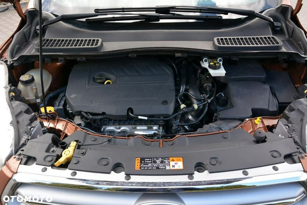 Ford Kuga 1.5 EcoBoost 2x4 Titanium - 34