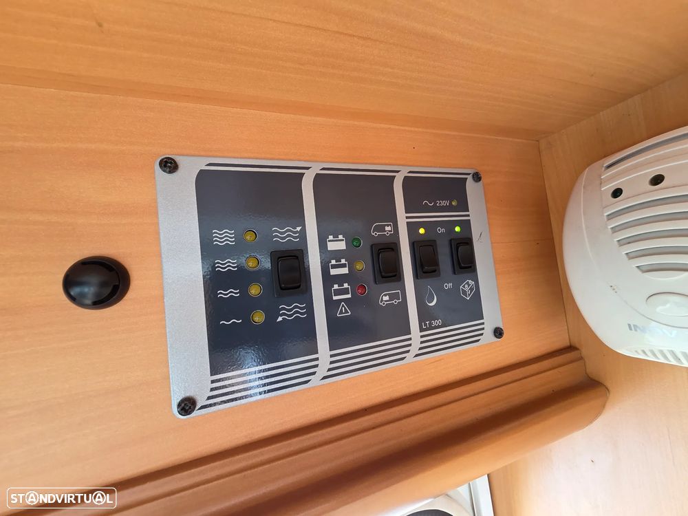 Pilote Aventura 730G Cama Central Frigo Grande - 23