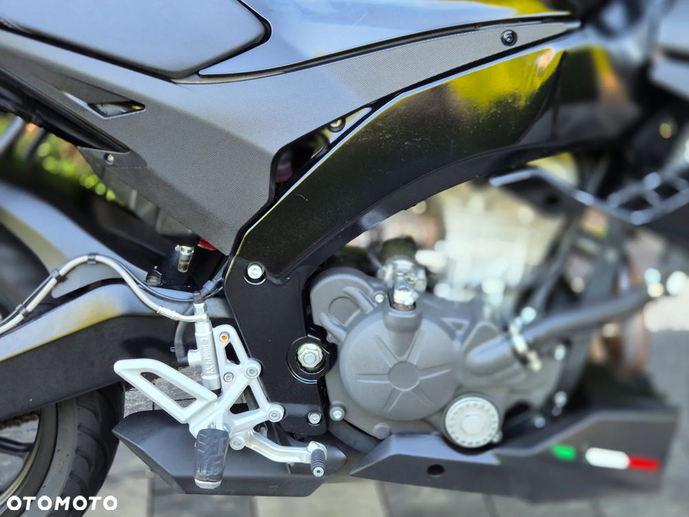 Aprilia Tuono - 10