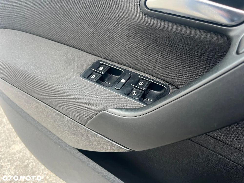 Volkswagen Polo - 22