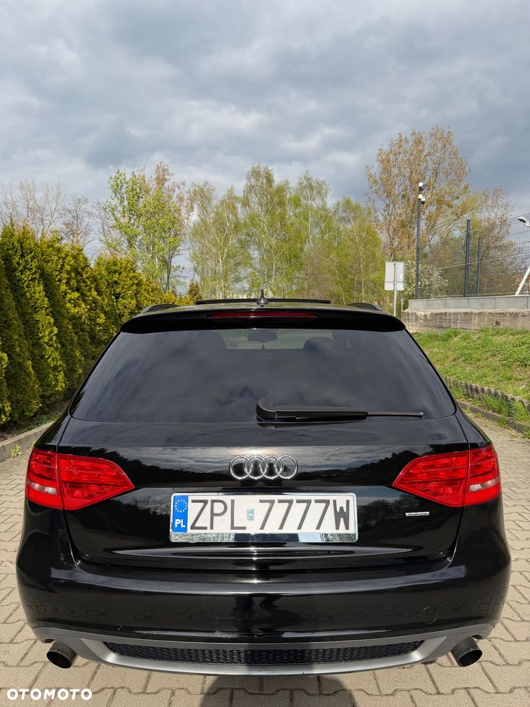 Audi A4 Limousine - 8