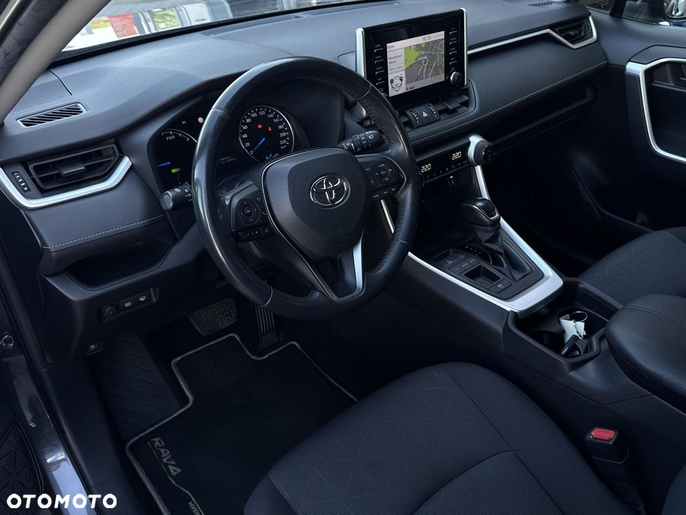 Toyota RAV4 - 11