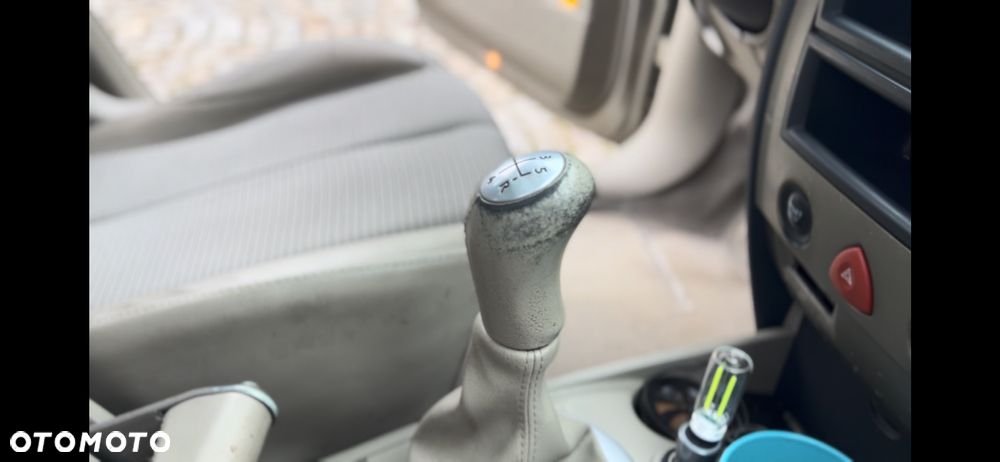 Renault Megane 1.6 16V Privilege - 11