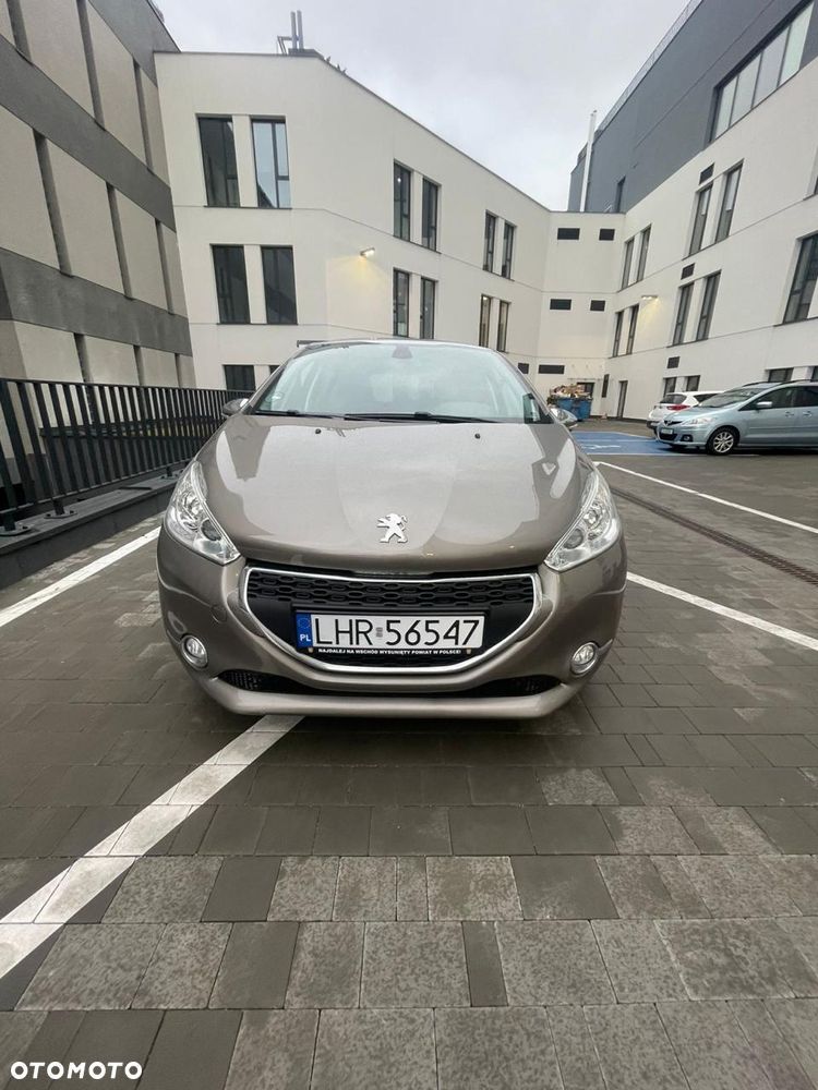Peugeot 208 82 PureTech Style - 1