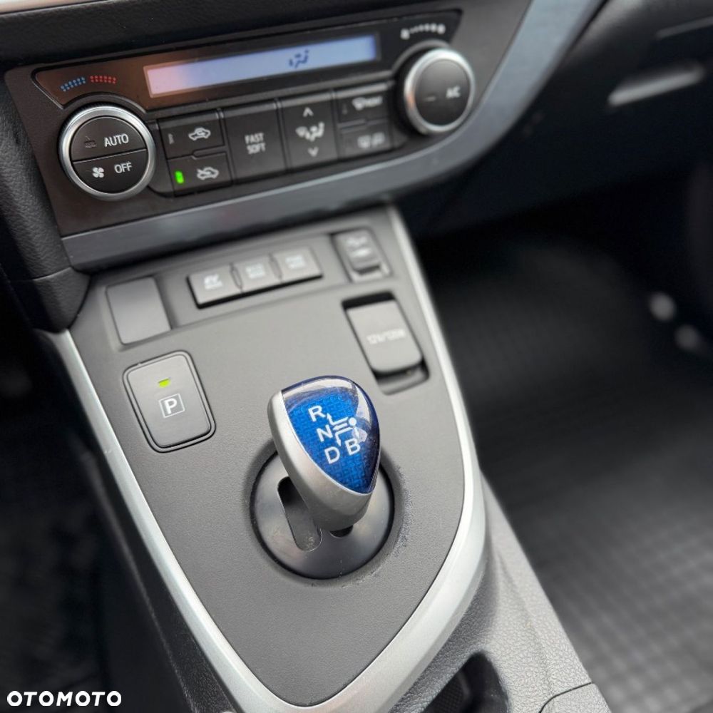 Toyota Auris - 25