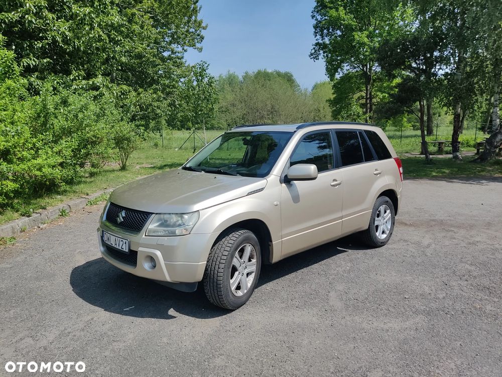 Suzuki Grand Vitara 2.0 De luxe - 1