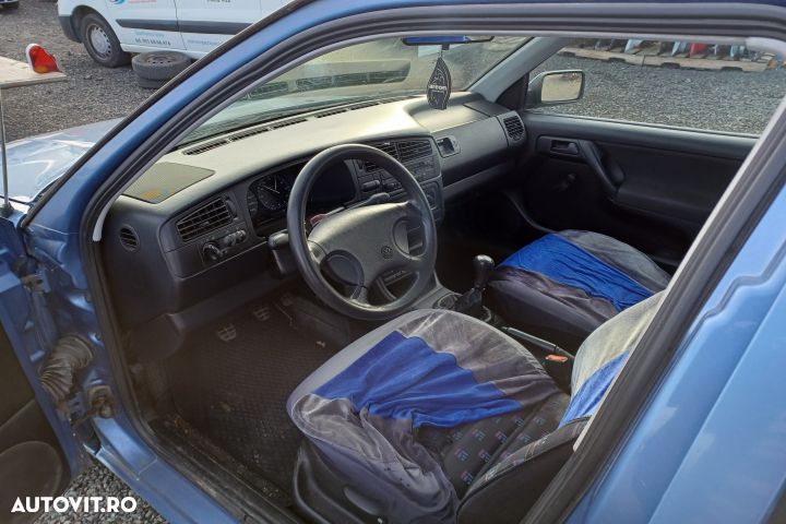 Far stanga Volkswagen VW Golf 3 [1991 - 1998] Hatchback 5-usi 1.8 MT - 6