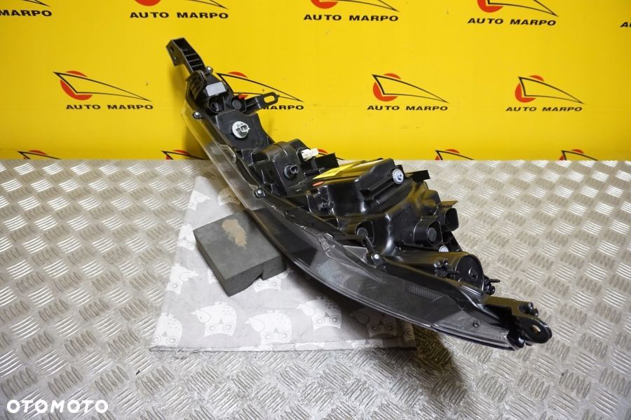 TOYOTA COROLLA CROSS 2022- REFLEKTOR LAMPA BASE FULL LED LEWA USA - 10