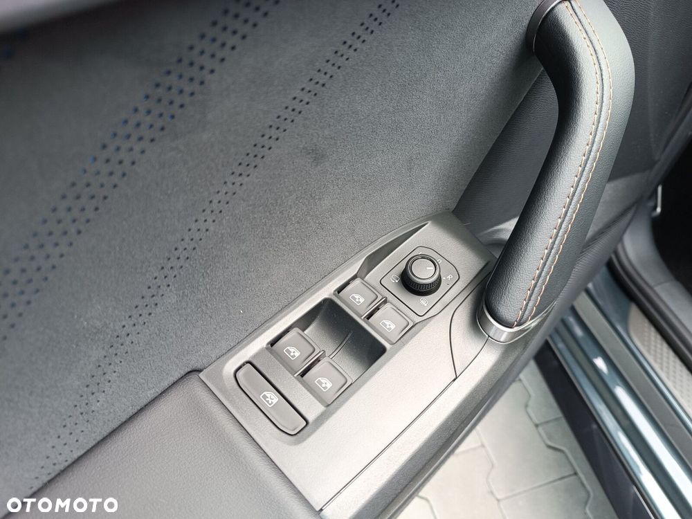 Cupra Leon 1.5 eTSI DSG - 12