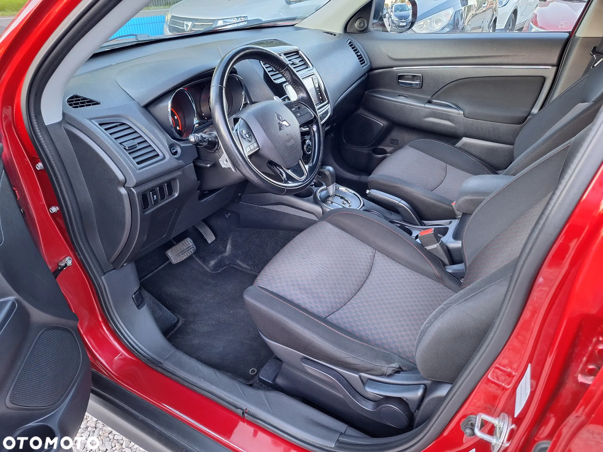 Mitsubishi ASX 2.2 DI-D 4WD Automatik Diamant Edition - 14