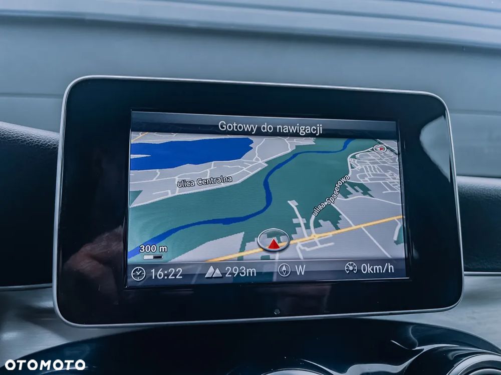 Mercedes-Benz GLC 350 e 4Matic 7G-TRONIC AMG Line - 32