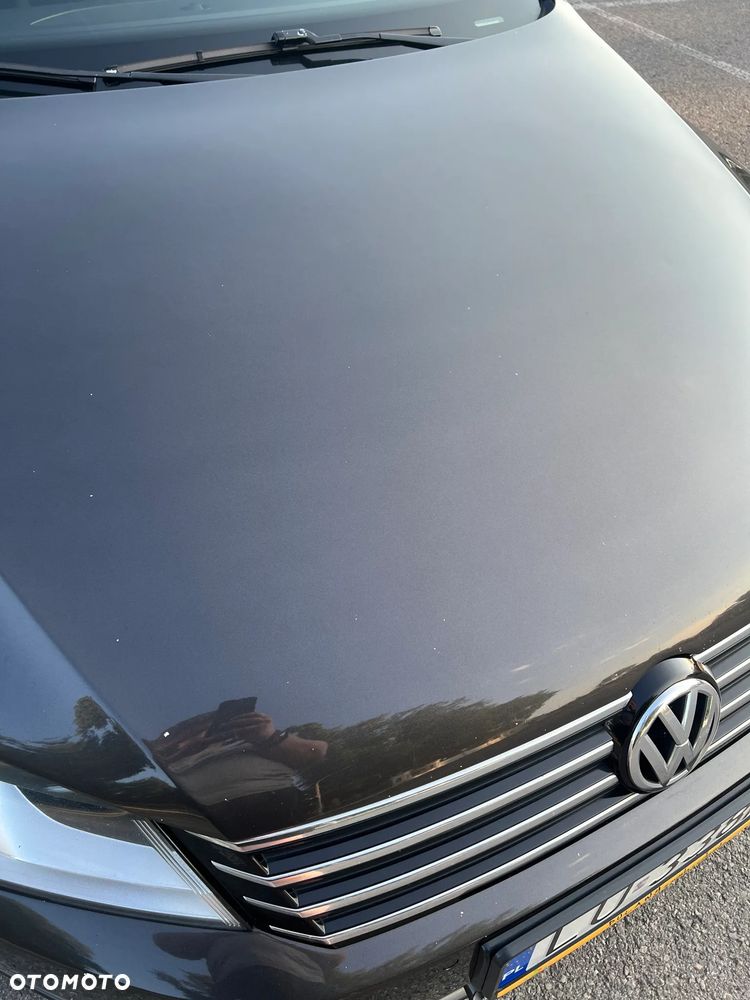 Volkswagen Passat 1.6 TDI Comfortline - 13